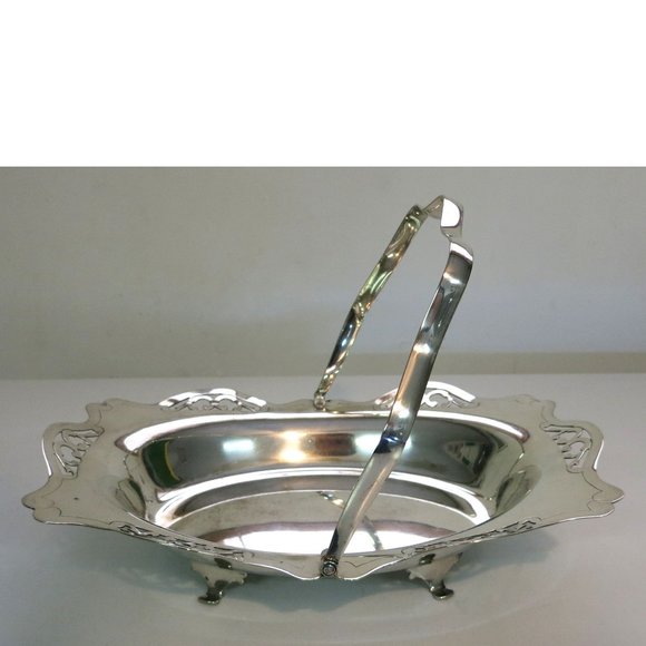 Vintage Silver Plated Basket w/ Handle Made in ENGLAND, E.P.N.S Hard Soldered - Picture 1 of 12